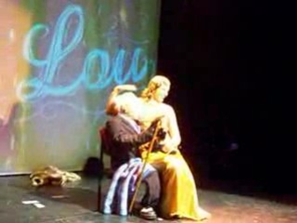 Lady Lou im Wintergarten