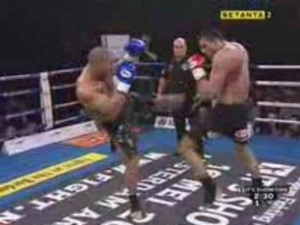 Badr Hari vs Frederic Sinistra