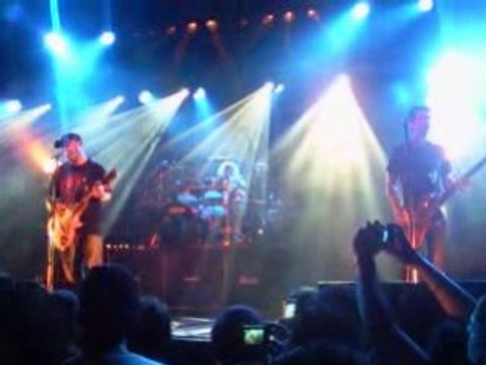 Staind-It's been a while (Live Elisée-Montmartre 10.02.09)