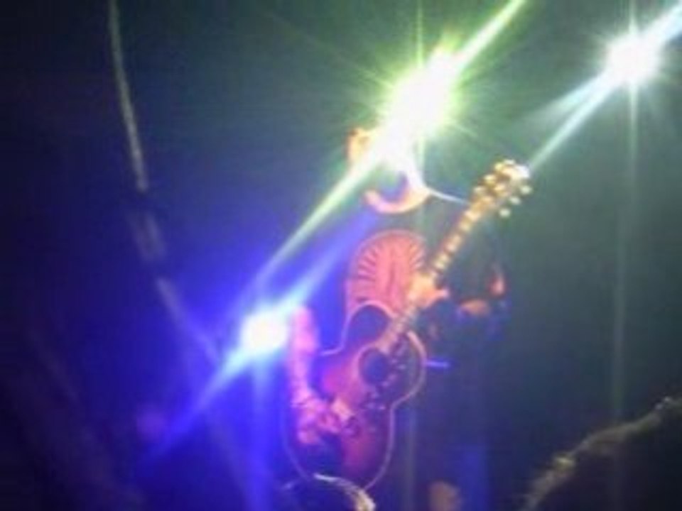 Staind-Intro (Live Elisée-Montmartre Paris 10.02.09)