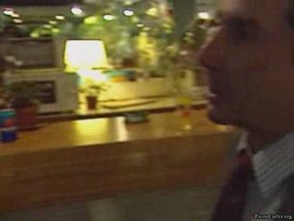 Strip-Tease - Chirac, ma femme et moi - Réalisation Pierre Carles