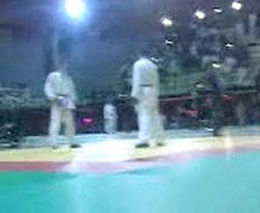 Younés HADJ MOUSSA(Demi finale)cpe fce karate wado(sen-67kg)