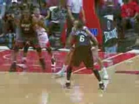 NBA Tyrus Thomas picks Chalmers pass and breaks away for the