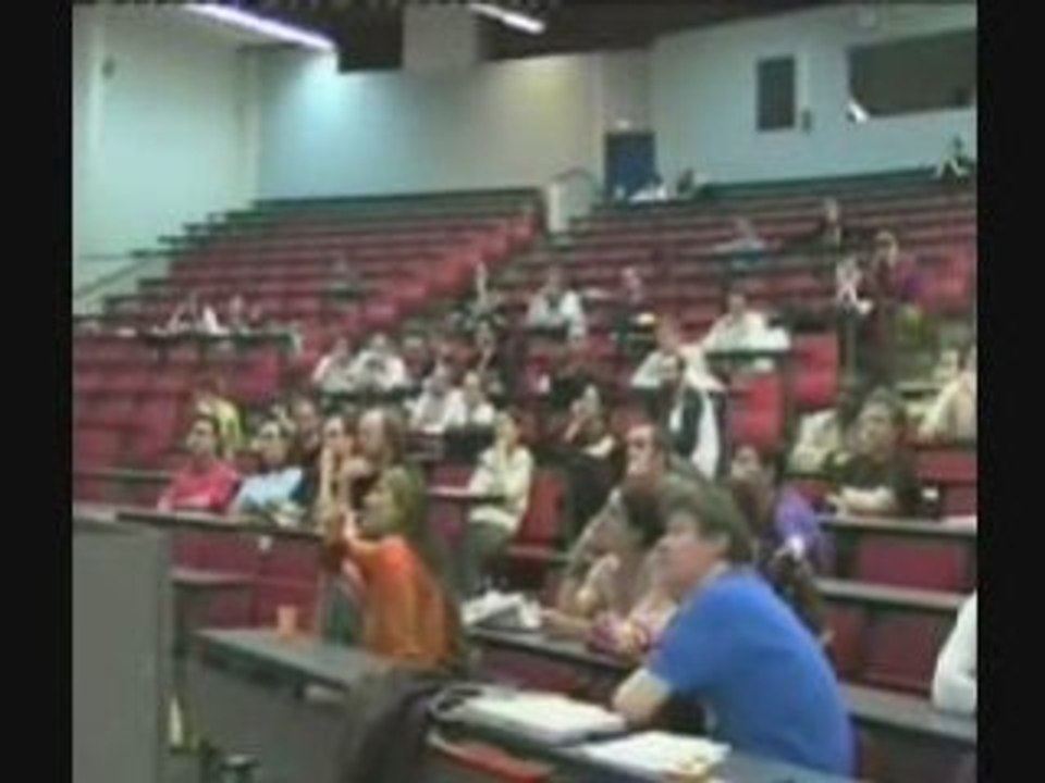 Benjamin Bayart - conférence : Internet en Minitel 2.0 ? 1/4