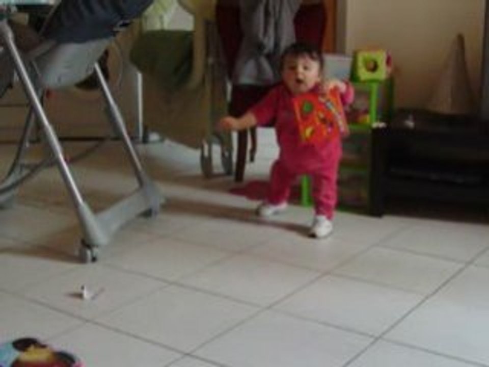chaRlie-rOse