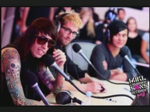 Metro Station chez mikl lesi (NRJ) part 1