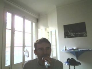 Wiwi égratigne "American boy"