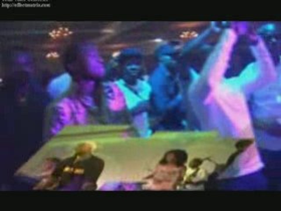 Mathematik et Petit Pays en concert live à paris 15-08-2008