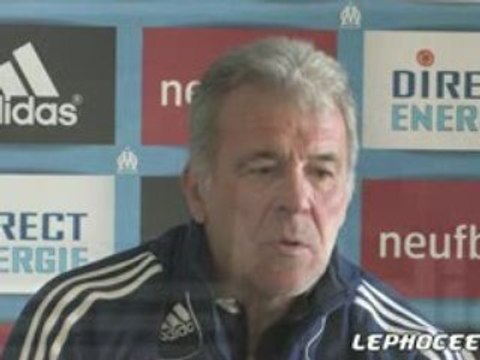 Gerets et le casque de Baky Koné