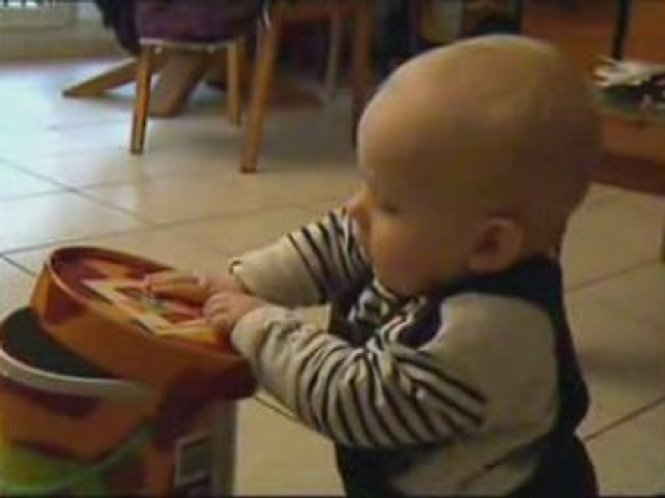 Vincent joue avec Thomas