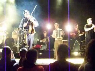 Debout Sur Le Zinc - Des Larmes Sur Ma Manche