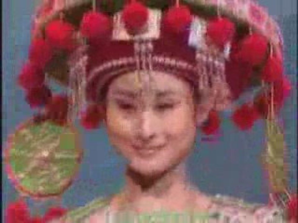 苗族歌曲 太阳出来照月亮 Nkauj Hnub Ci Nraug Hli (Live) Miao/Hmong Song