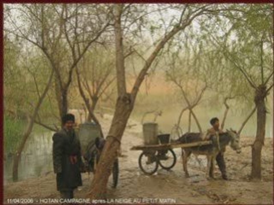 1 mois en pays  Ouïghour  -  clip 2 sur 3