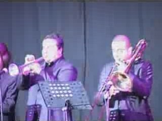 Grup Rönesans - It-s raining man