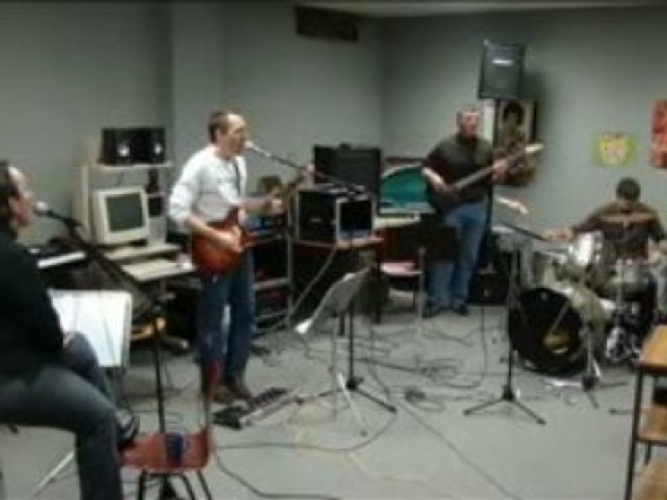 ZooL - Argent trop Cher (Telephone)