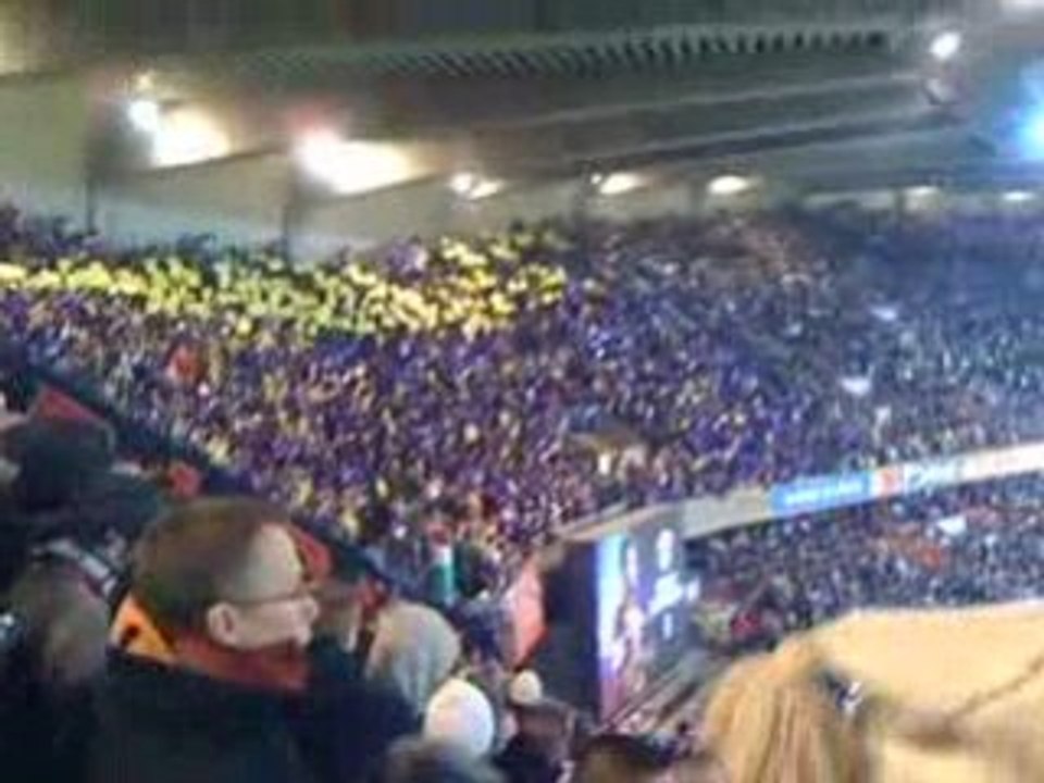 Psg - St Etienne Virage Auteuil 14.02.2009-Tifo1 AuThentiKS