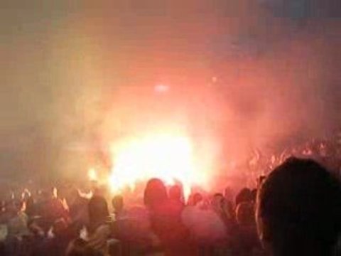 ENSEMBLE NOUS SOMMES INVINCIBLE PSG-ASSE