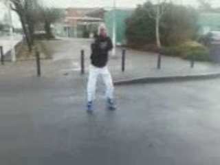 boulaire qui se fait arosé de coca xd