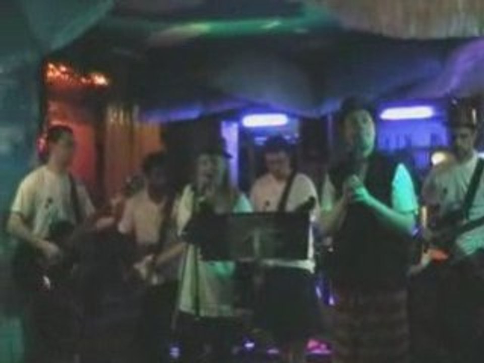 Concert au Gibolin - 06 - Everybody needs somebody