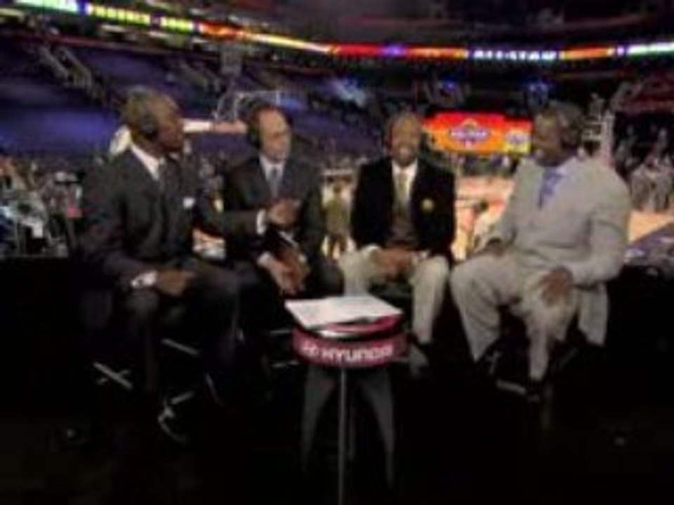 NBA E.J. wants to get the band back together so he recruits