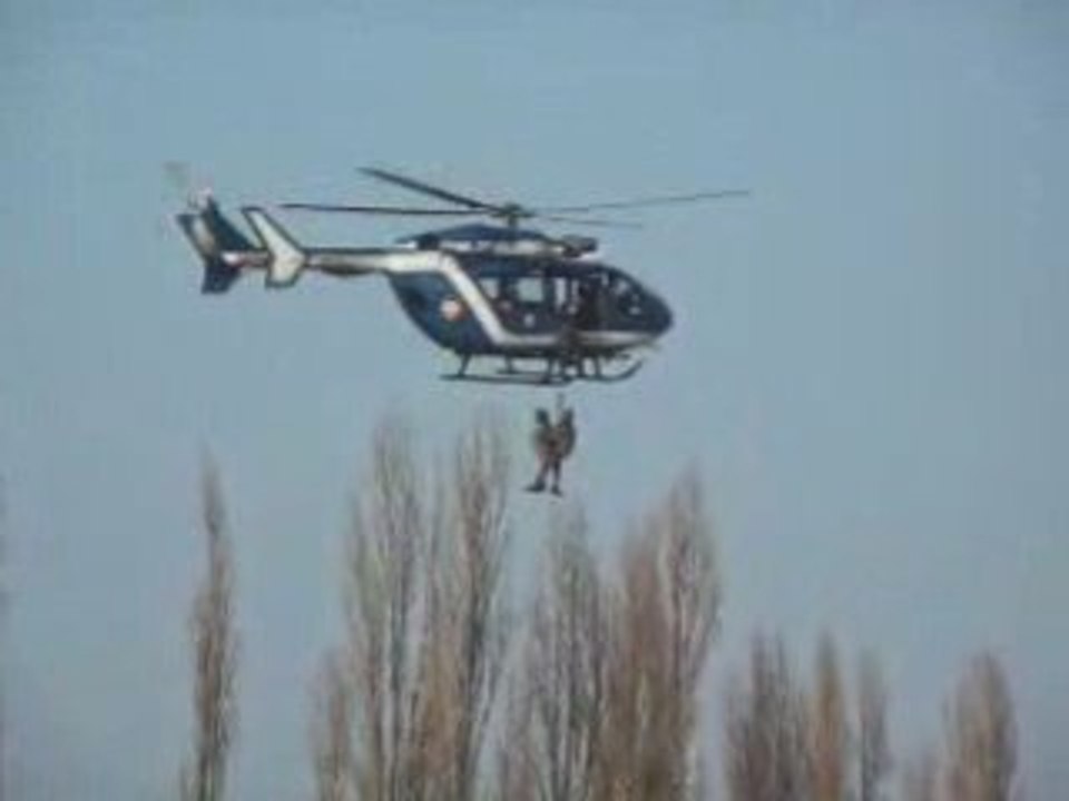 Treuillage EC145 gendarmerie