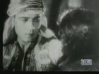 Biografia di Rodolfo Valentino