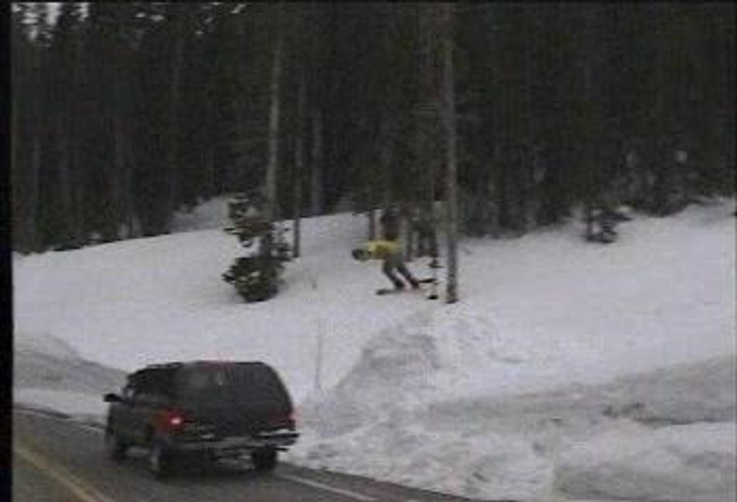 [DivX - ITA] SALTO SNOWBOARDER