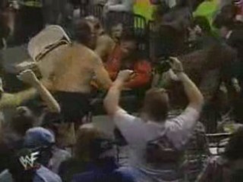 RAW is WAR 4/5/98 - Foley vs. Terry Funk Part 1 - Parte 8