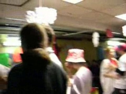 Compil journee du lundi - campagne BDE de CPE Lyon 2009