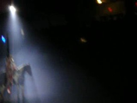 Hymne américain lors du rodéo d'Hattiesburg