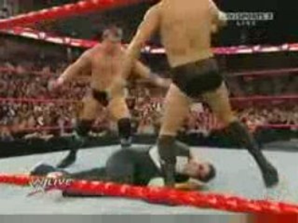 WWE - Shane VS Randy Orton - Triple H Return at Raw - Catch
