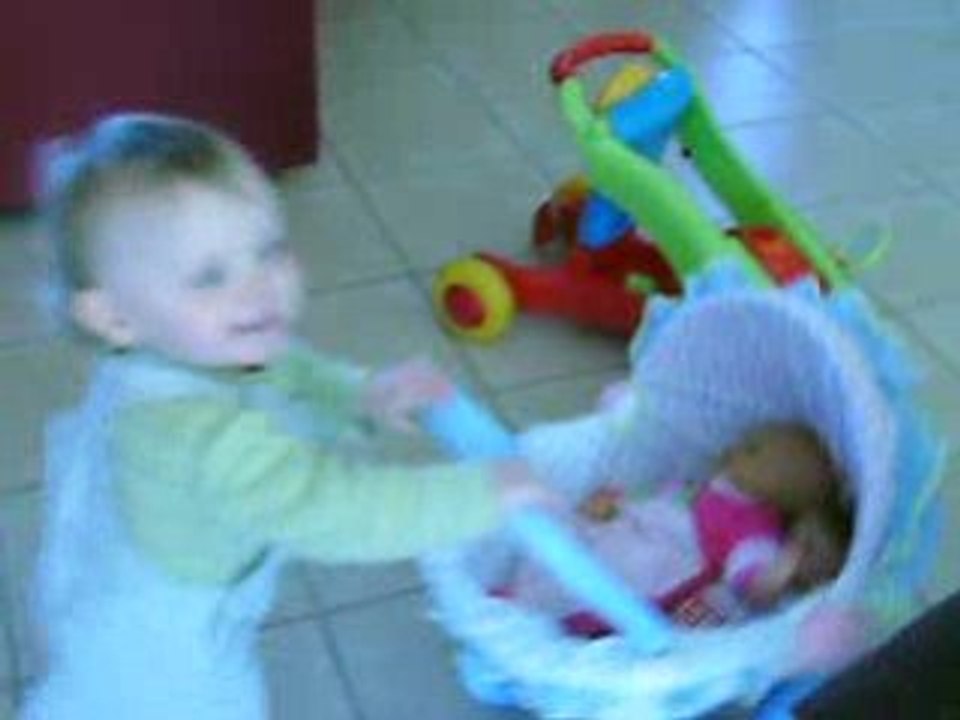 Capucine promene ses bébés!! 2