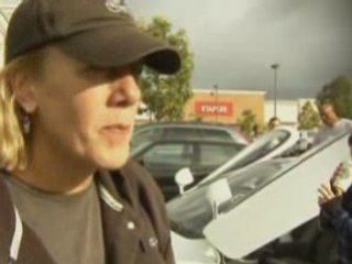 3 wheeled electric car goes on sale in America