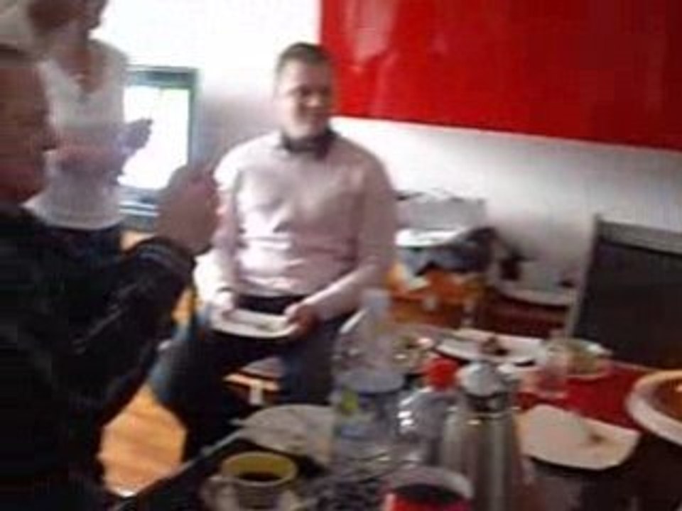 HUGO 1 AN