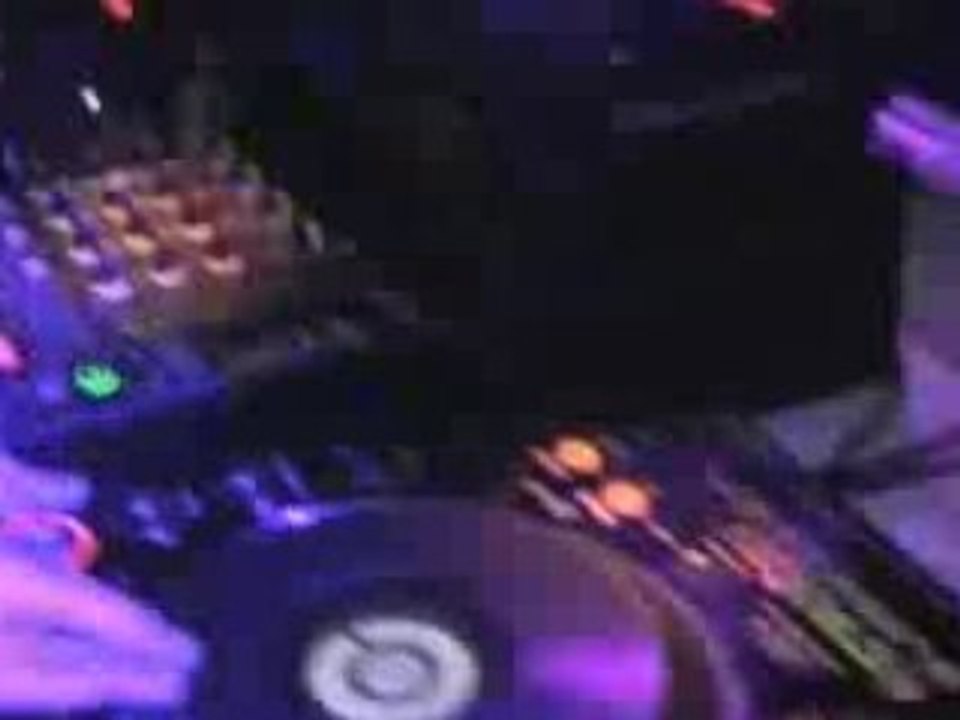 LAXNESS & CHAT-VERT/PARTY CHIVERS @ LES PLANCHES (14/02/09)