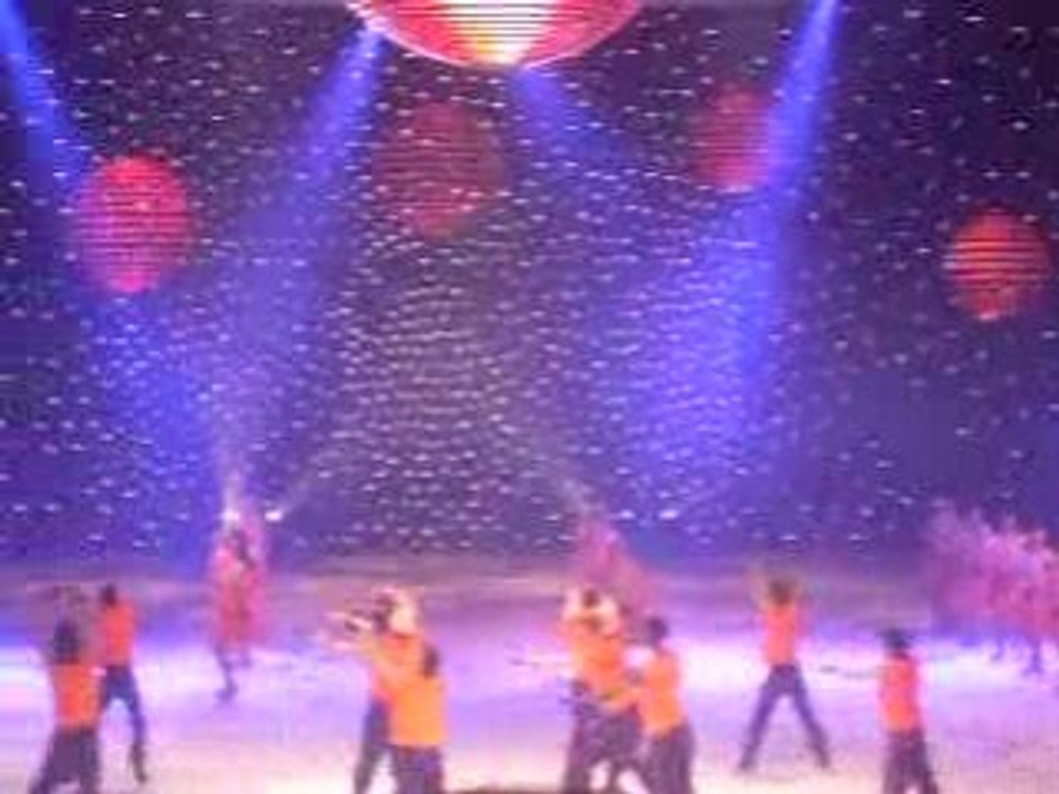 ~~0o0~~HOLIDAY ON ICE le 14 février 2009 au Zénith 8~~0o0~~