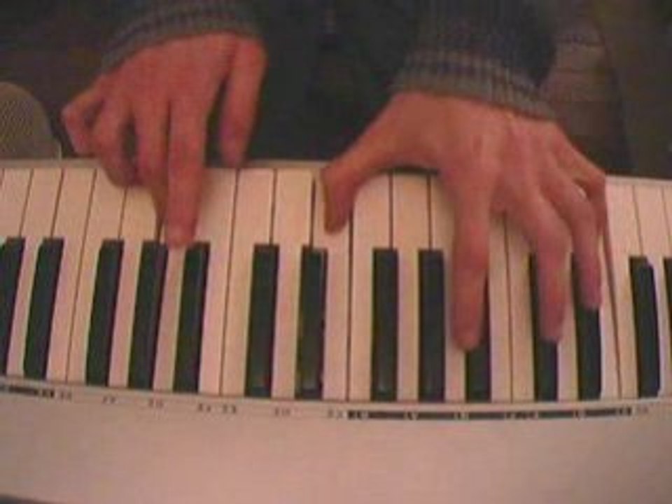 LCDD Seul dans mon coin (S4E04) Intro Piano