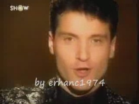 Sinan Özen-ÖPSENE BENI video klip NOSTALJI kalitelisi