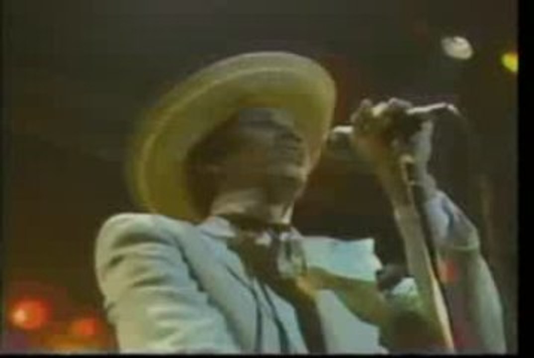 Skipper's Musical Narration - Kid Creole & The Coconuts