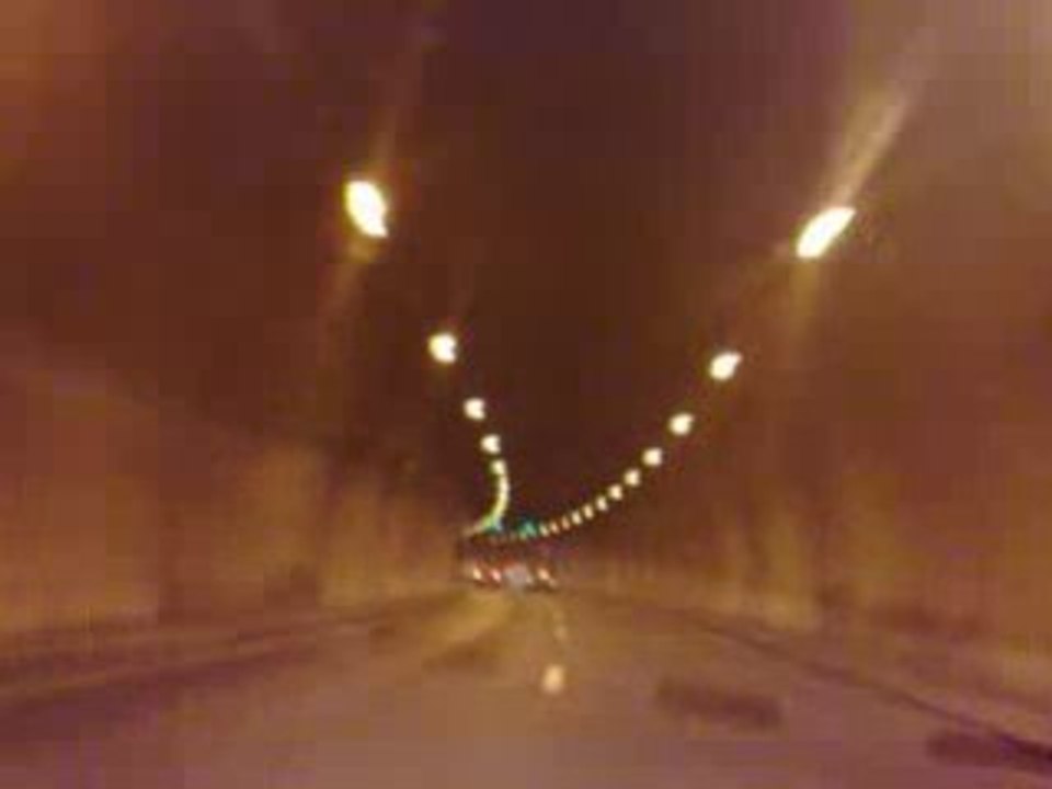 BRAVO 1.6 16V DANS TUNEL