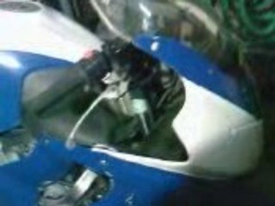 cbr 600f avec pot gianeli et monter piste