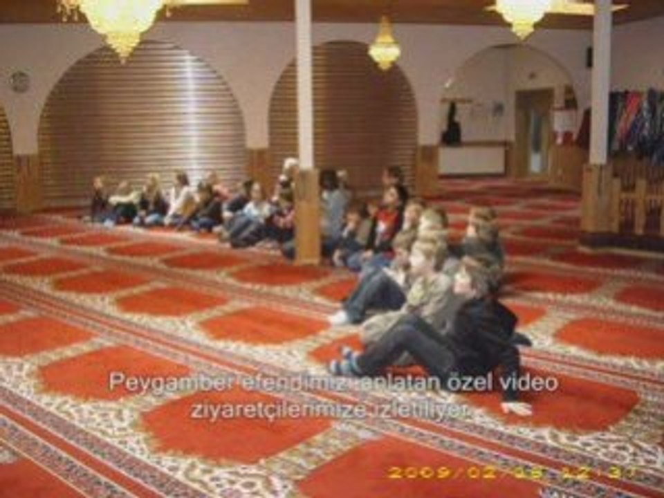 Ditib-Espelkamp derneğimizi ziyarete gelen Alman Ögrenciler