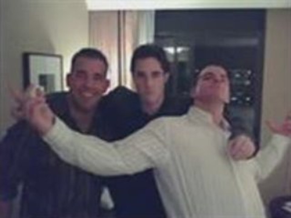 PICTURES OF US (ORIGINAL)