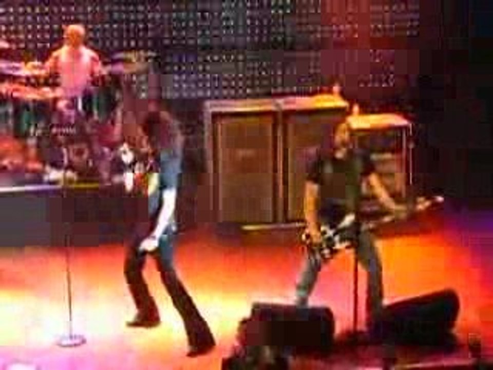 Tokio Hotel - Raise Your Hands Together [Live in Cleveland]