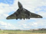 Avro Vulcan XH558 Arrives at RAF Brize Norton 22nd Aug 08