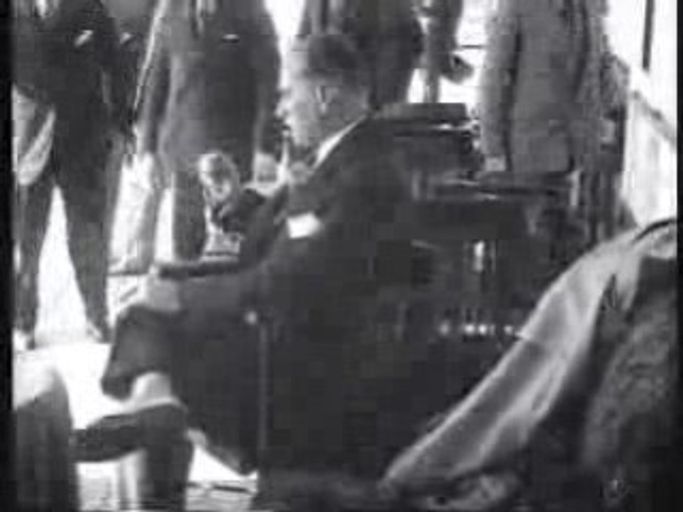 Ataturk kahve icerken - tev-schramberg