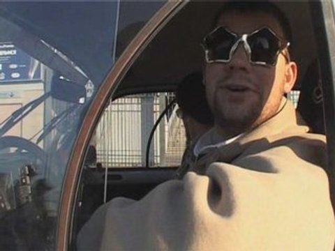 Village départ de Paris jour 2 - le Grand Départ du Raid 4L Trophy