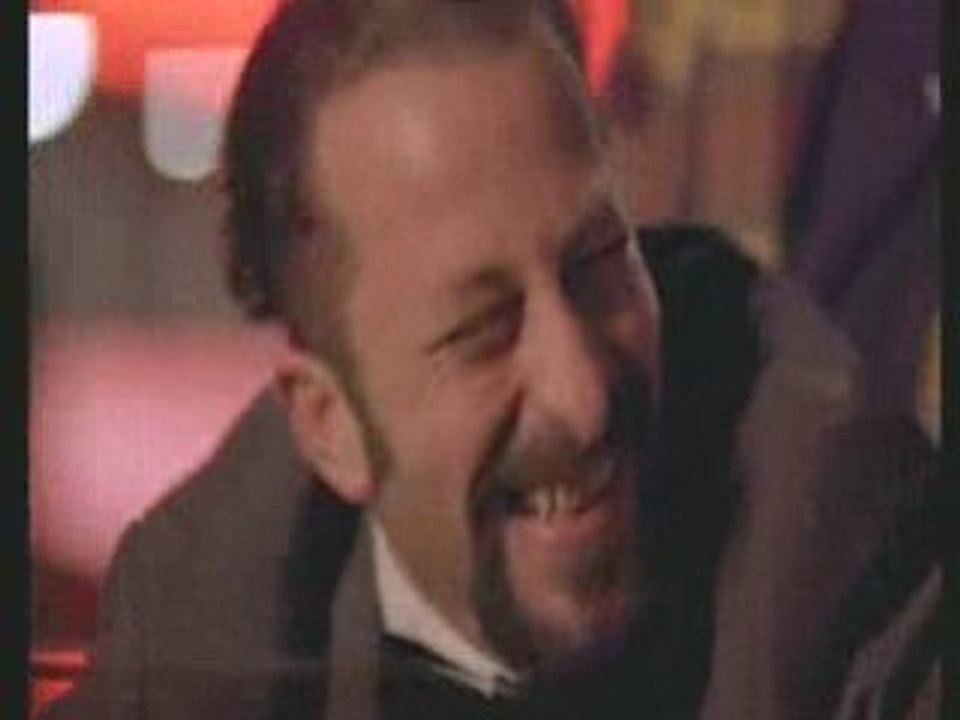 GAD ELMALEH- Salut cousin !