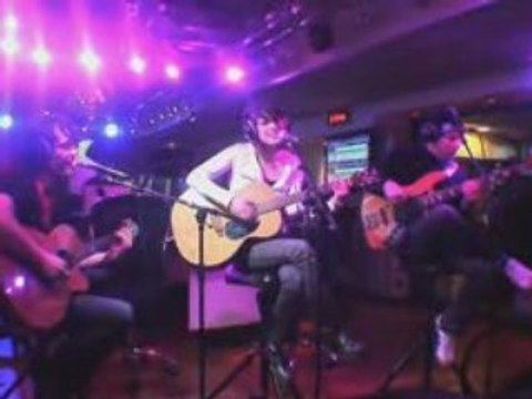 SUPERBUS - LONDON TOWN - Live - - NRJ Mikl L'émission sans interdit