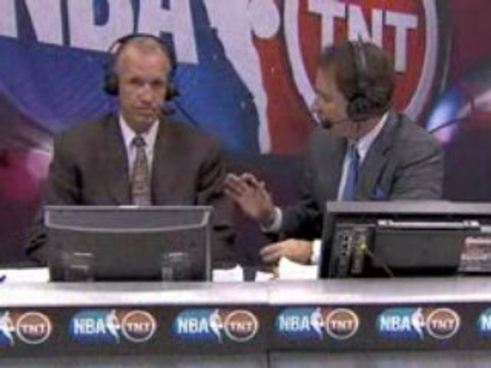 NBA Garnett's knee injury  February 19, 2009